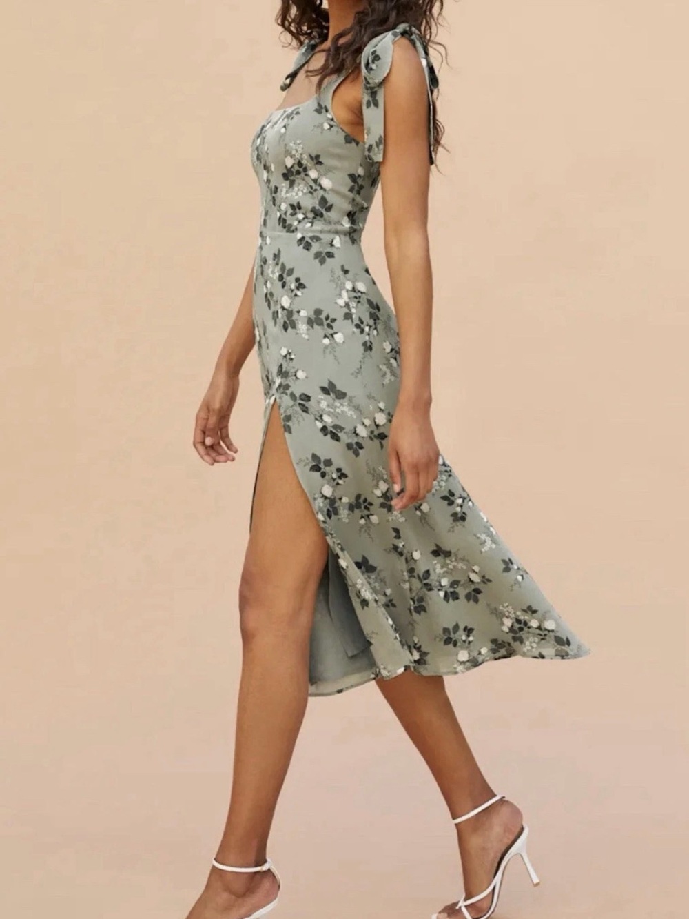 Reformation Twilight Dress In Verde Size 6 Floral Open Slit And Back zip NEW